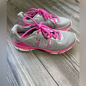 Under Armour Girl's Size 4Y Sneakers Pink & Gray Micro Under Armour Sneakers